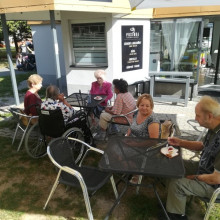 V cukrárně 31.8.2017